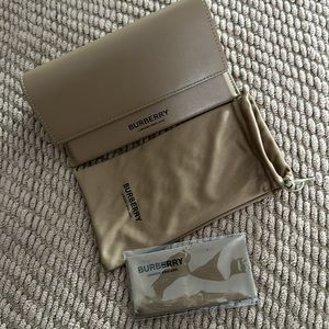 Burberry sunglasses/ glasses Case New